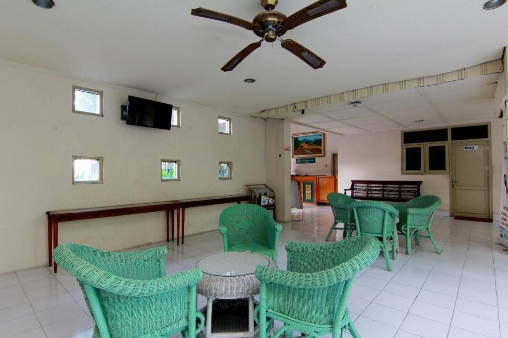 Hotel Grand Rosela Jogyakarta Zewnętrze zdjęcie