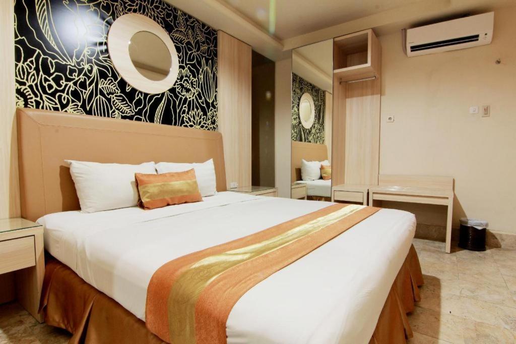 Hotel Grand Rosela Jogyakarta Zewnętrze zdjęcie