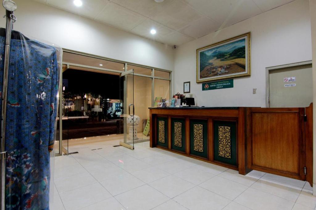 Hotel Grand Rosela Jogyakarta Zewnętrze zdjęcie