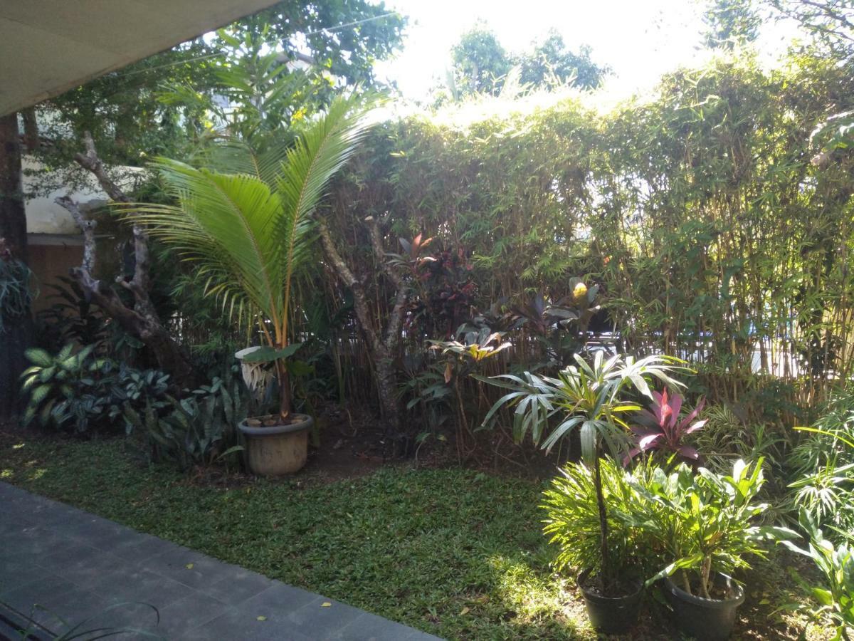 Hotel Grand Rosela Jogyakarta Zewnętrze zdjęcie