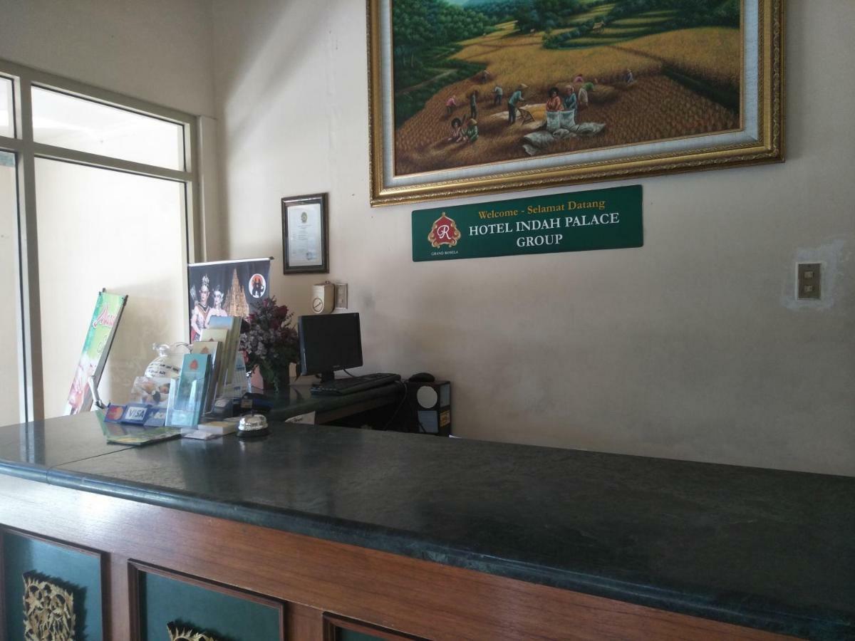 Hotel Grand Rosela Jogyakarta Zewnętrze zdjęcie