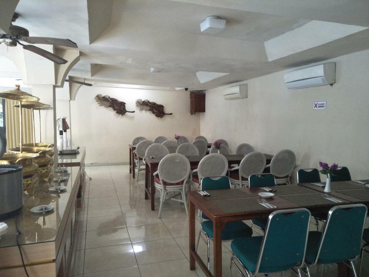 Hotel Grand Rosela Jogyakarta Zewnętrze zdjęcie